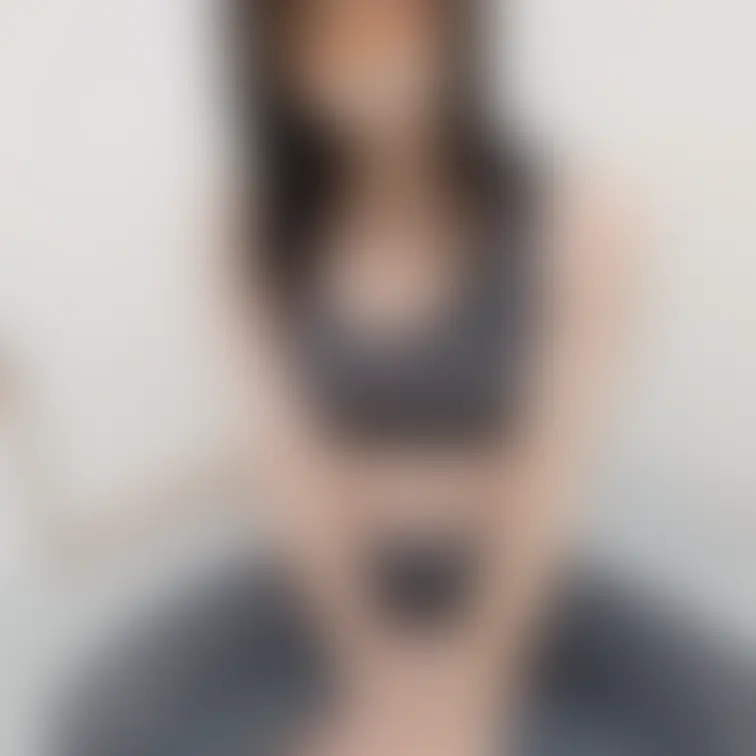 あぐら&前屈&でっかいお尻🍑
今の身体のラインがそのまま伝わるかな??
寒い季節だけど、無理しない範囲でストレッ