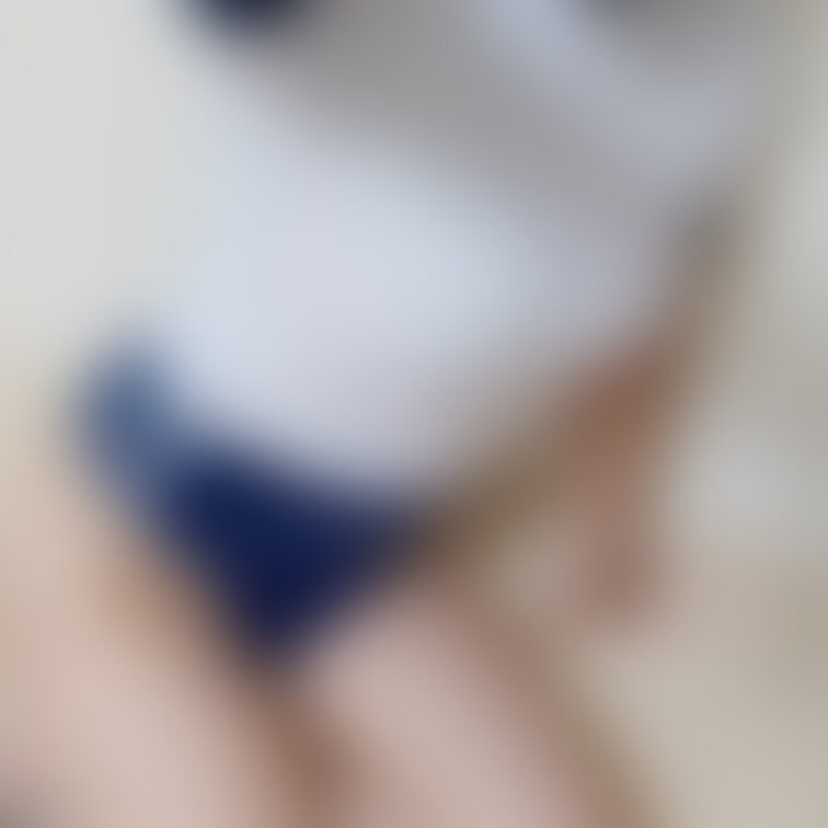 先生…みさとの体操着だけなんか変なの🥺ぴちぴちで…恥ずかしい🥹