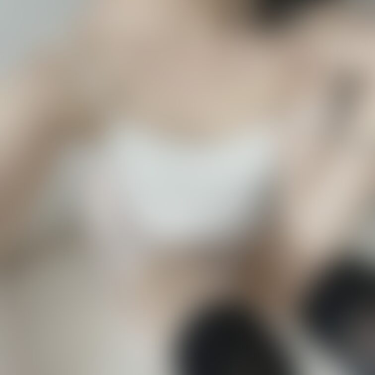 ピンクショーパン🩷
【みみからのお願い💕】
えっちだと思ってくれた方は
写真下の♡印をポチッとしてくれると