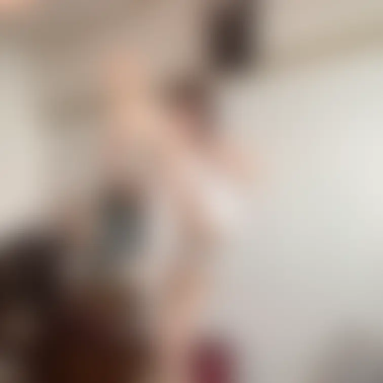 部屋でパンチラ