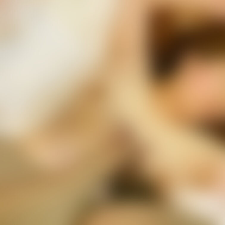 O君ありがとう。顔に出す予定だったみたいだけど間に合わなくて脇に飛んじゃったね。お口でお掃除してあげたら元気になってくれ