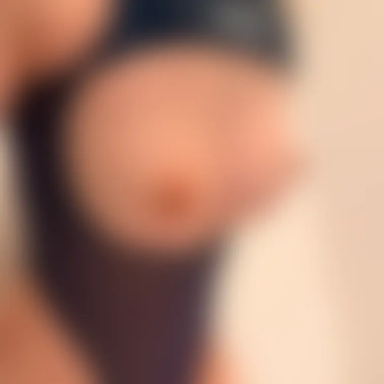 おっぱい丸出しお股オープンできる水着です😆
おっぱいもじっくり見てくださいね😘