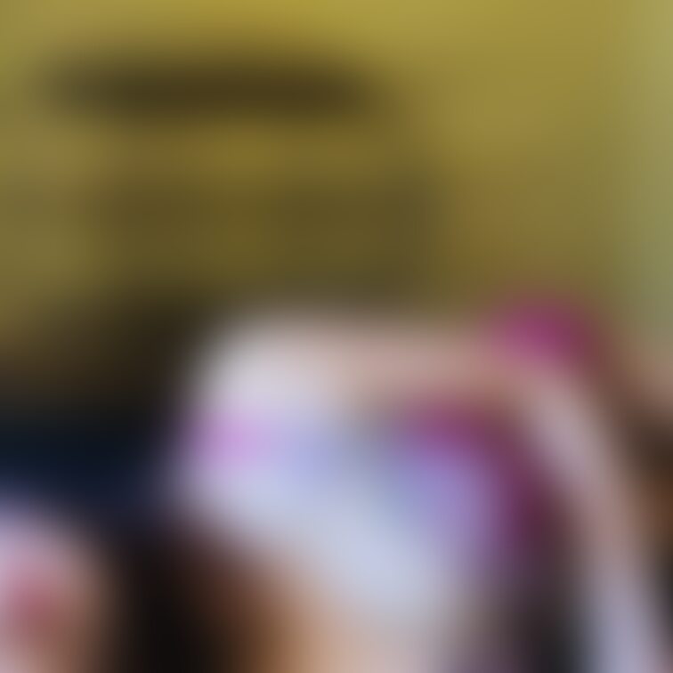 おっぱいを振り乱して
ぷるんぷるんさせる動画のせてるよ♥︎