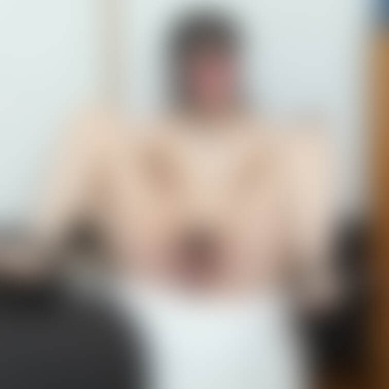 #009_MAO
MAOちゃんの「ド変態あたおか放尿ショー(;^_^A」(19/23ページ)
コアなサポーター様