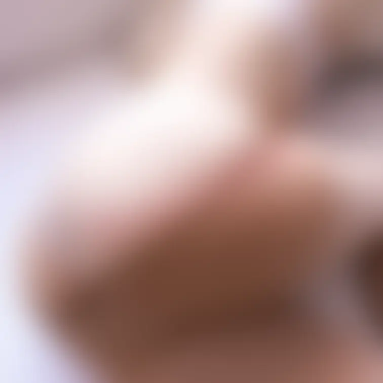 誘惑する熟女が現れた
どうする？
①そっとしておく
②全裸にして眺める
③仲良くなってえっちする