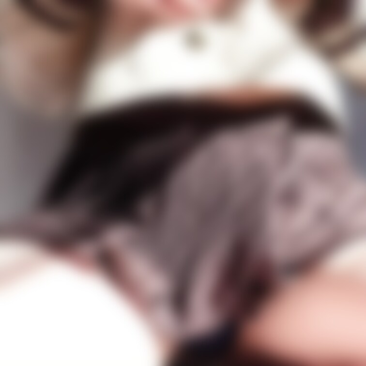 【プレミアム限定】制服を脱いで、マイクロ水着で❤中入れおもちゃを膣に挿入！❤挿入はレアですよ♥