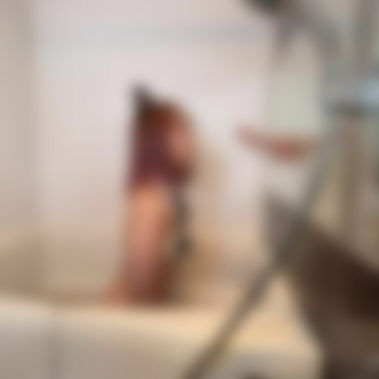 猫耳のゆみがシャワー室で
フェラしてるよ( ˘꒳˘ )



ゆみがペロペロしてあげるね⸜(*ˊᵕˋ*)⸝‬
