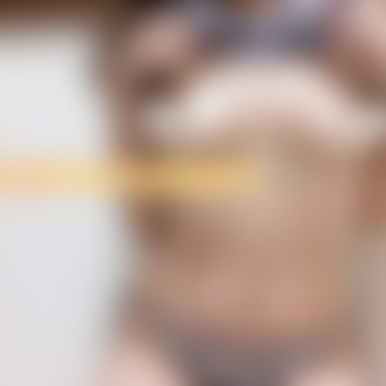 😇Smileぷらん😇
寝起きなのにもうびんびんになってるあめ乳首🧸💞