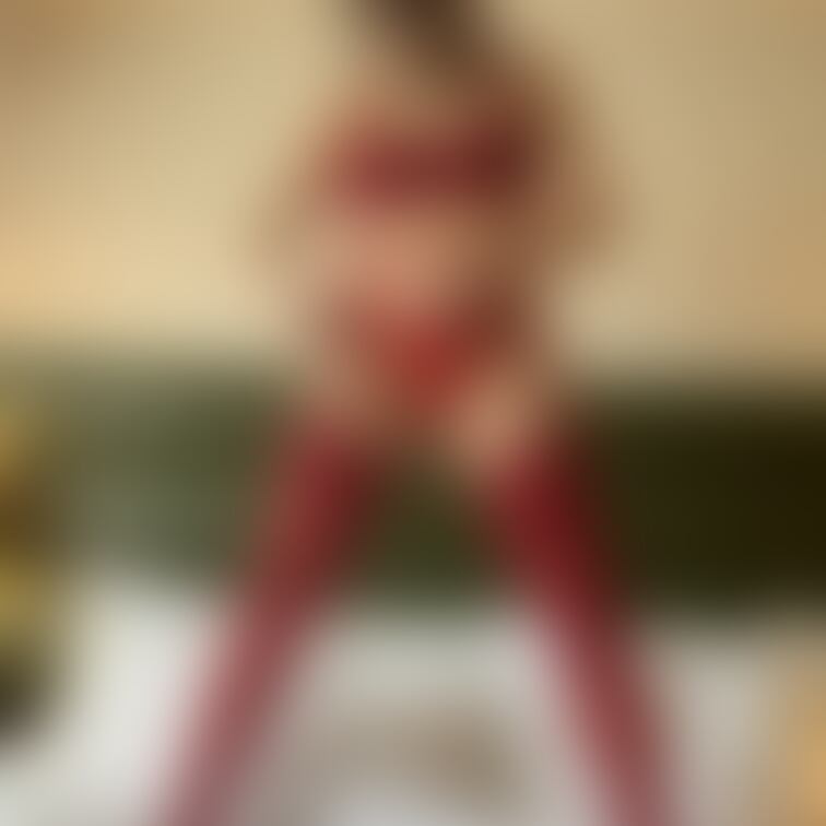 とりあえずぅ、、今日もぉ、、
朝から、、エロい格好、、だよぉ。。。