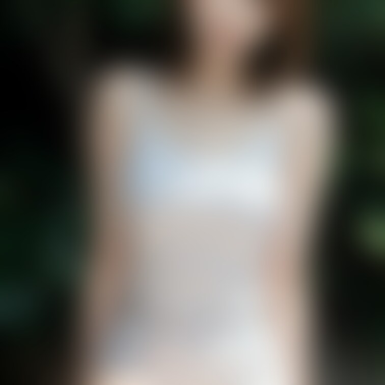 🟧乳首ぽっち　野外露出　ショートパンツ🟧

ご覧いただきありがとうございます❤️
当アカウントは○○○でえっちな美