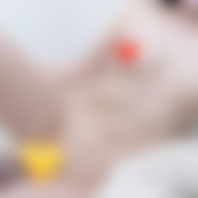 お風呂から上がって

そのまま軽くストレッチしてたら、

ムラムラしてきちゃった💦


だってね、

