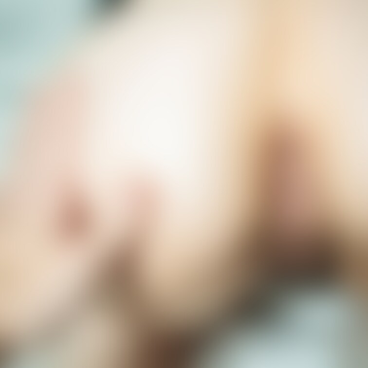 一般女性

「前よりおしりの穴を見られる方が恥ずかしい」って言う人もいるんですよね。一般的にはどちらも恥ずかしいと思