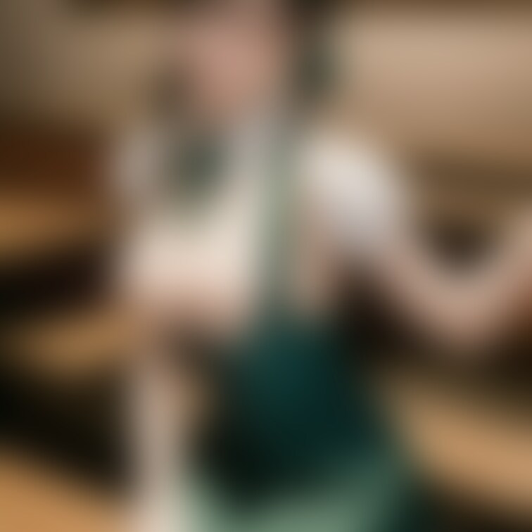 挫折は終わりじゃなく、新しいスタートの合図なんだよ。

画像は○○○にて生成しています。○○○の画像生成人物は20歳