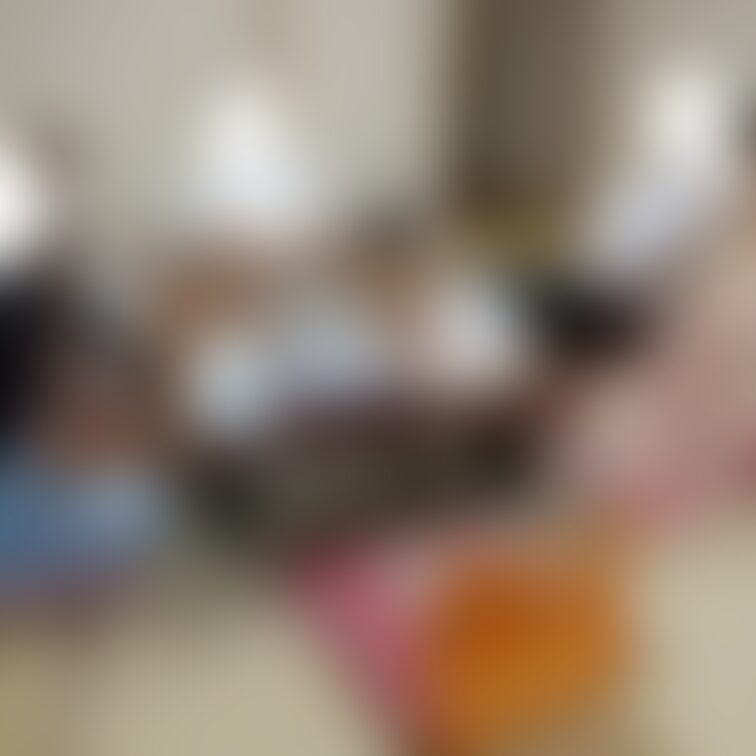 みずきさんを迎えての岡山混浴オフの時の一枚。服を着た人たちの中で一人だけ全裸ってシュール。