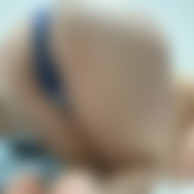 おけけはみ出してきちゃう🥺