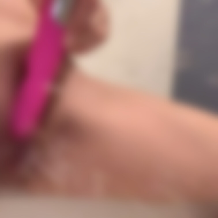 バイブオナニー動画💓お風呂場だと思いっきり出せて気持ちいいです🍑🐱💕