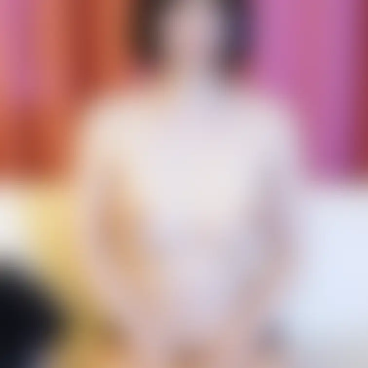 剃刀処理ジョリ無毛/パイパン/綺麗系モデルFUUさん
剃り跡をクローズアップしてみました
