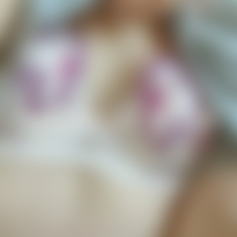 下着の報告をしてくる彼女、って感じでしょうか☺️