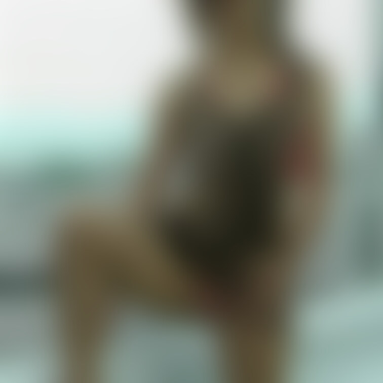 妻と野外撮影会

ストッキング越しの赤のTバックが私は大好きです