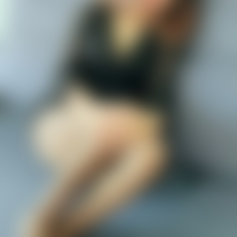 新年度☆。.:＊・゜

やっと春休みも終了ー🌸🌸

と言う訳で昼下がりの
人妻？🤭
って感じでセルフです♡