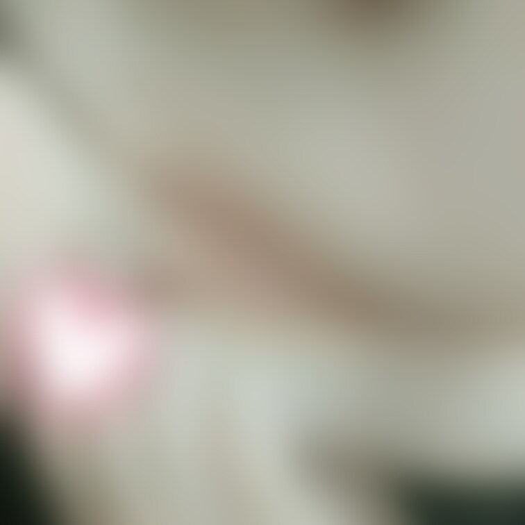 裸でゴロンしちゃった♡
隣くる？