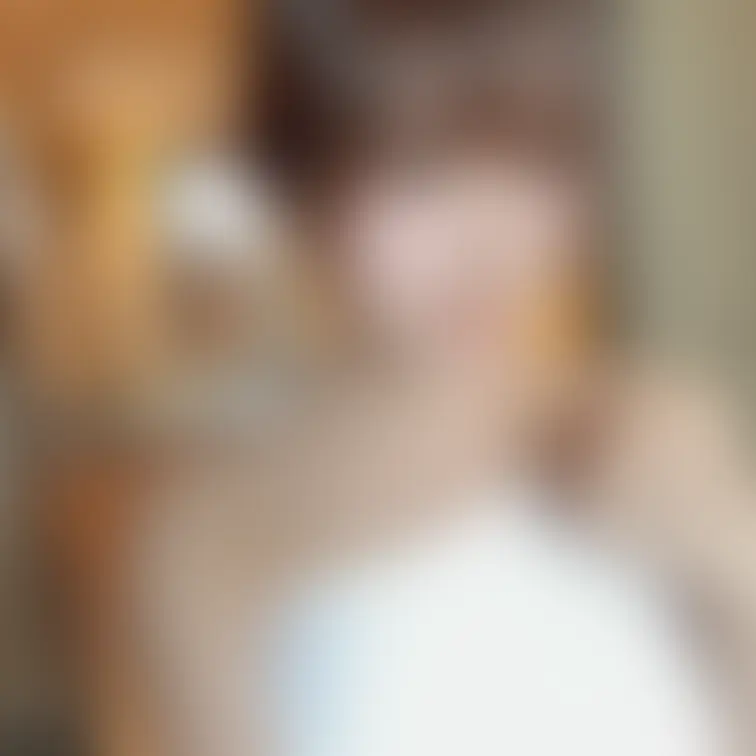うっかり見えちゃってるかも…？💋
ちゃんと気づいてくれましたか？
応援してくれるあなたには、特別にサービスですっ🍑