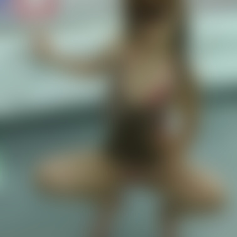 妻と野外撮影会

ストッキング越しの赤のTバックが私は大好きです③