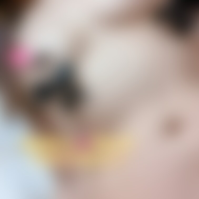 🥹Smileぷらん🥹

あめ乳首にリボンクリップつけてみたよ🎀痛くて、外す時はもーーーっと痛いんだけど、ジンジンする
