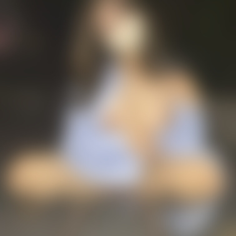 ノーパンノーブラで野外露出🩷また動画載せる！蚊にさされまくったー😭匂いがしてたのか、お尻とかいっぱい刺されたよ♡笑