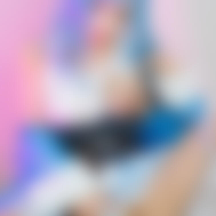 ⭐︎⭐︎秘蔵写真大公開⭐︎⭐︎
【Vtuber雪〇ラミ〇＆白〇ノ〇ル】
ラミ〇ちゃんのコスってなんだかエッチだよね💕