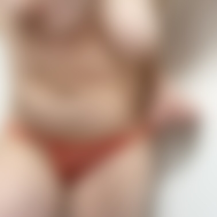 サンタコス🎅の透け透けパンツ、脱いじゃおっかな🫣💕