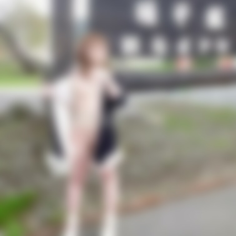 温泉の看板前で露出シリーズ❷
スライドショーになっていますദി  ᷇ᵕ  ᷆  )♡