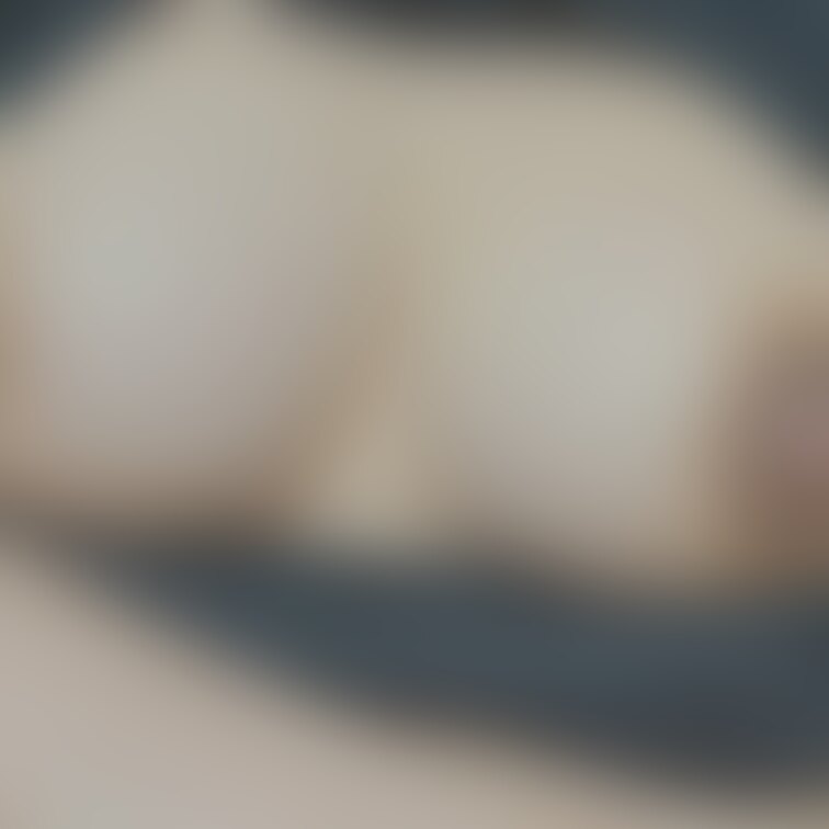 Eカップのおっぱい😳乳輪大きくて乳首もおっきい。。
