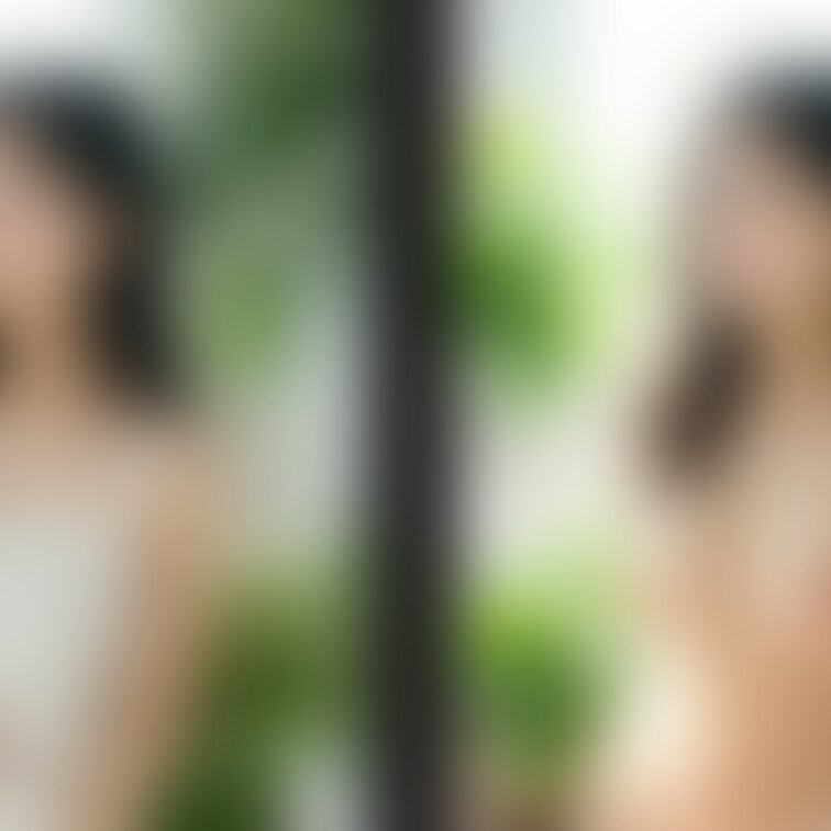 着衣と脱衣を並べた画像です。画像№633