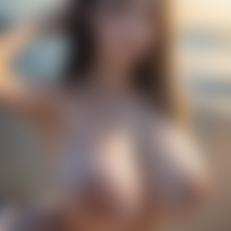 黒髪巨乳