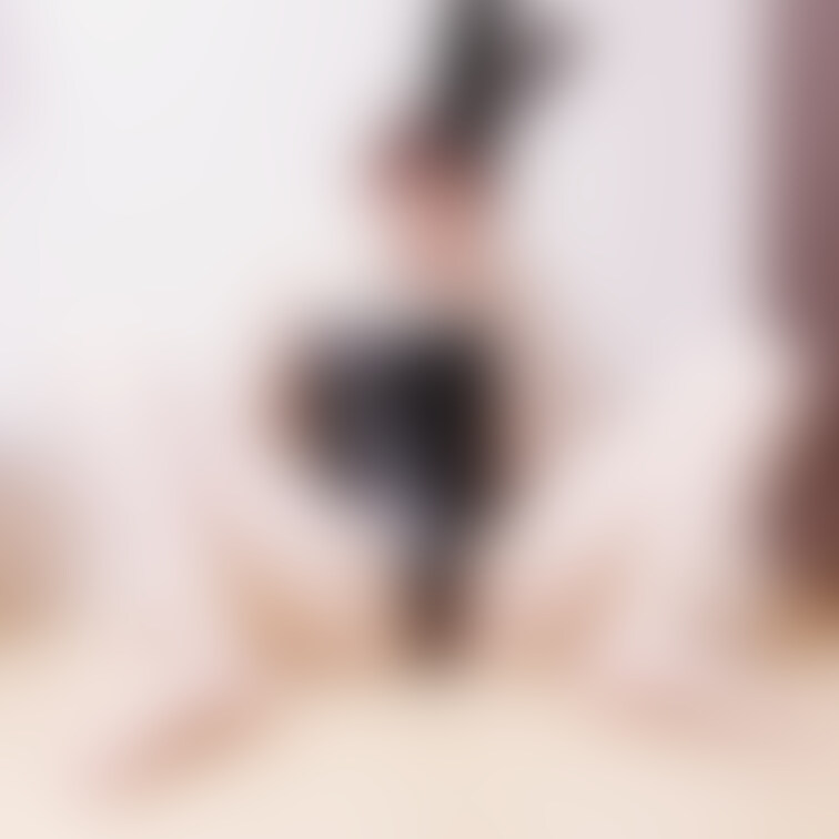 お尻の穴が丸出しのバニーちゃん写真です🫣
こんな変態バニーをお仕置きしてください🤣💓💓