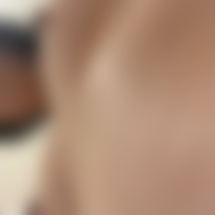 ちっぱいだけど下乳みて🫶

【みみからのお願い💕】 
えっちだと思ってくれた方は 
写真下の♡印をポチッとしてく