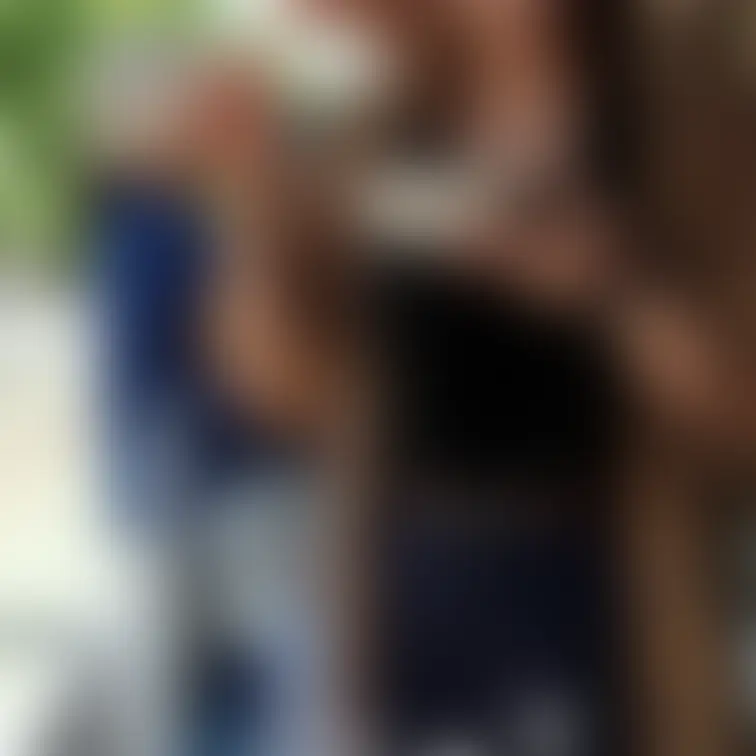 以前投稿した妻の昔のスマホから出てきた元カレとの競泳水着ハメ撮りの件、覚えていますでしょうか。
未だに見ては気分が落ち