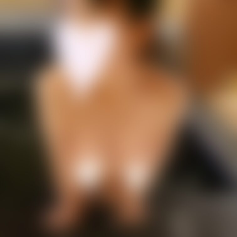 露天風呂〜
前と後どっちが好き？？？🫶

もっと色々見えちゃうのはえちコースで💕💕