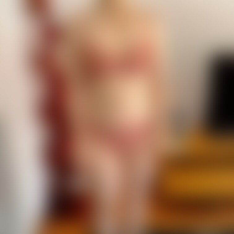 清楚人妻　昼顔　○○○にバレない様にエロくない下着を着てくるのがまた萌え