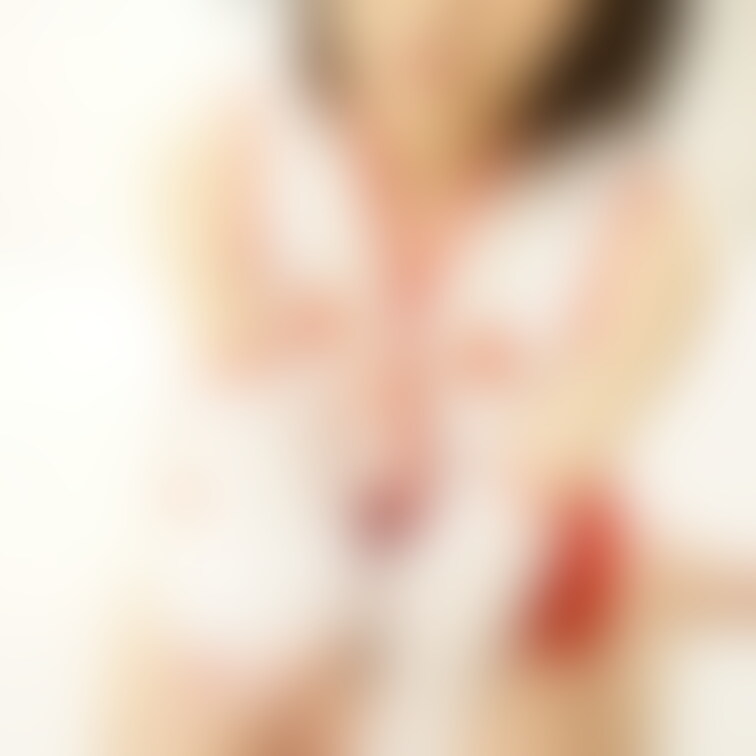 巫女のコスプレしてみたよ💕
どう?いい感じかな?💓
可愛いって言われると好きになっちゃうよ💗
ねぇ、巫