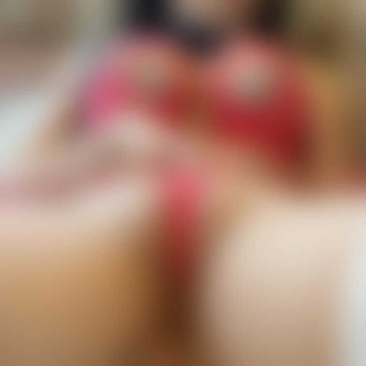 バレンタインサルートで浮かし腰でショーツ食い込ませ💕 