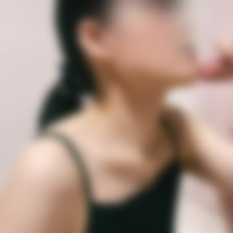 ぬっぽぬっぽフェラにおちんちん大喜び🥰💓

裏筋を甘噛み…💕

亀頭を咥えて口内で裏筋をペロペロ😍💕

少し