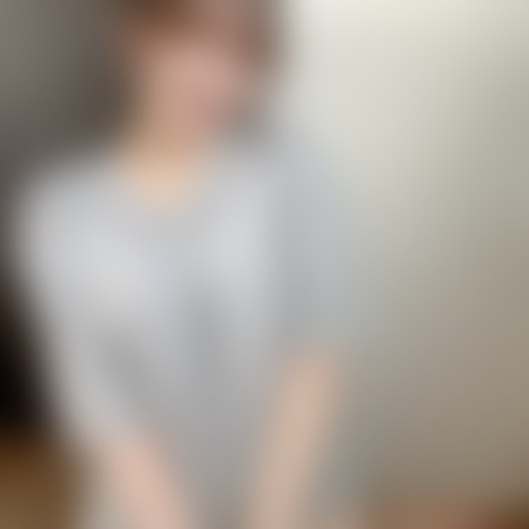 ノーブラです♡乳首でてて恥ずかしい><