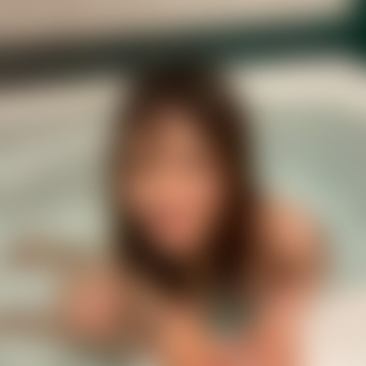 お風呂で温まった体は、さらに刺激を求めて…🙈💕
このあと、鏡に映る結合部がちょっと恥ずかしいけど…