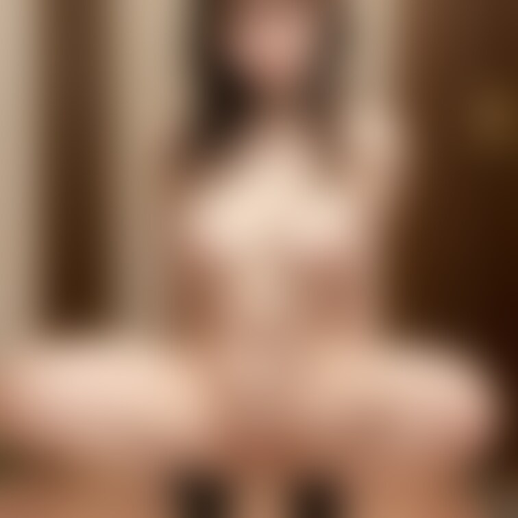 [January 14, 2025 part2]
一緒にスクワットしよー🥰
運動するつもりがすっごくセクシーな写真に