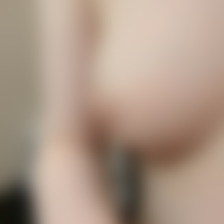○○○の美少女の女子◯生のおっぱいです。

僕が出会った中で1番柔らかくてふわふわしててかわいいおっぱいなので、ぜひ