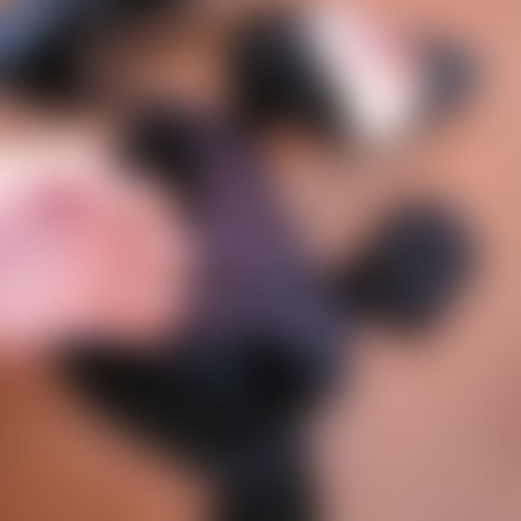抜け殻
よーく見ると😳😳😳
直履きしたら
こうなるね🤣