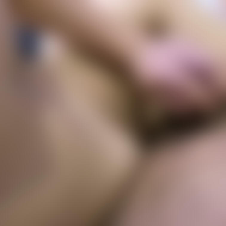 ハメ撮りの静止画をいくつか修正しなおしました！乳首舐めしながら手コキとかしています！フェラもなかなかえっちになめているの