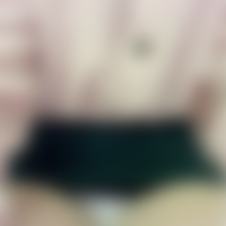 だいぶ涼しくなって今日は長袖着てみたよ
ボタン外してくれる？